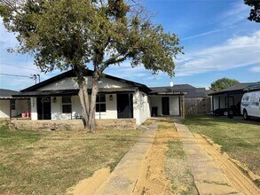 Building Photo - 1304 Rodeo Center Blvd