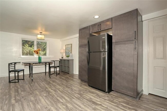 Building Photo - 357 Piermont Ave