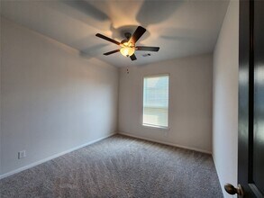 Building Photo - 411 Alaska Cedar Dr