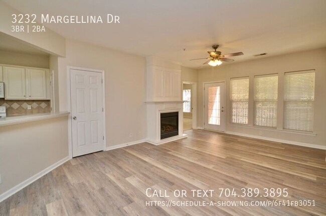 Foto del edificio - 3232 Margellina Drive