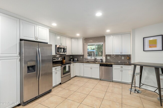 Building Photo - 8413 E Citrus Way