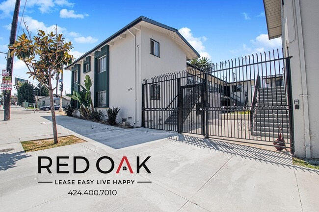 Building Photo - 7521 S Crenshaw Blvd