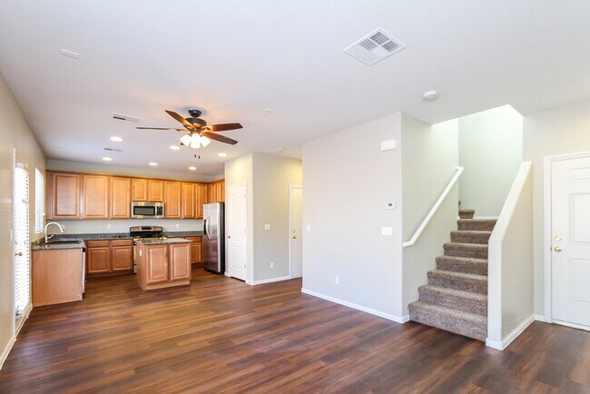 Building Photo - 698 Calamus Palm Pl