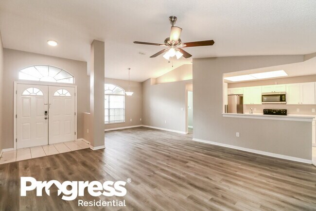 Foto del edificio - 8743 Helmsly Ln