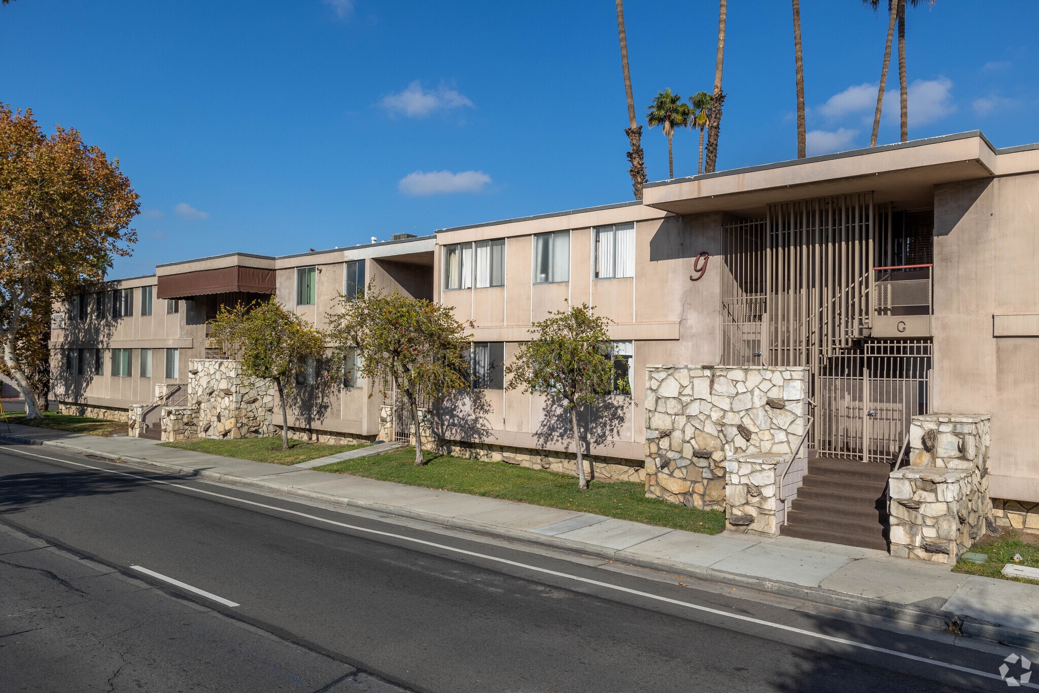 Magnolia Palms Condominiums