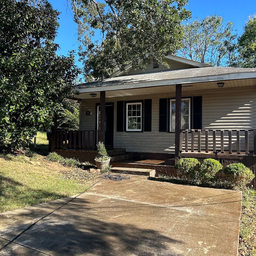 Foto principal - 106 Mount Zion Ave