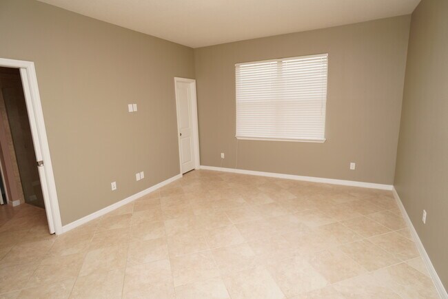 Building Photo - 17256 Goldcrest Loop