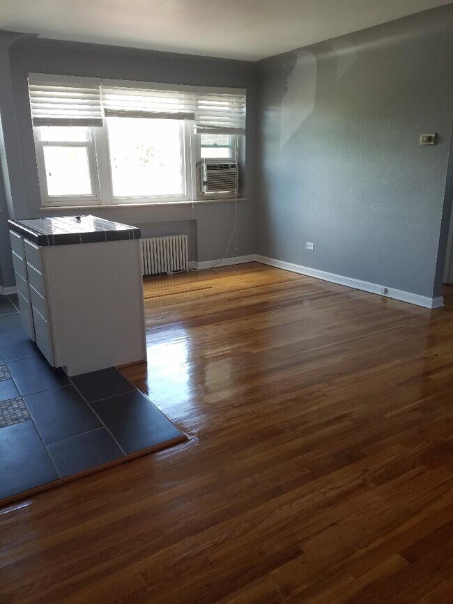 Foto del edificio - 505 Logan St