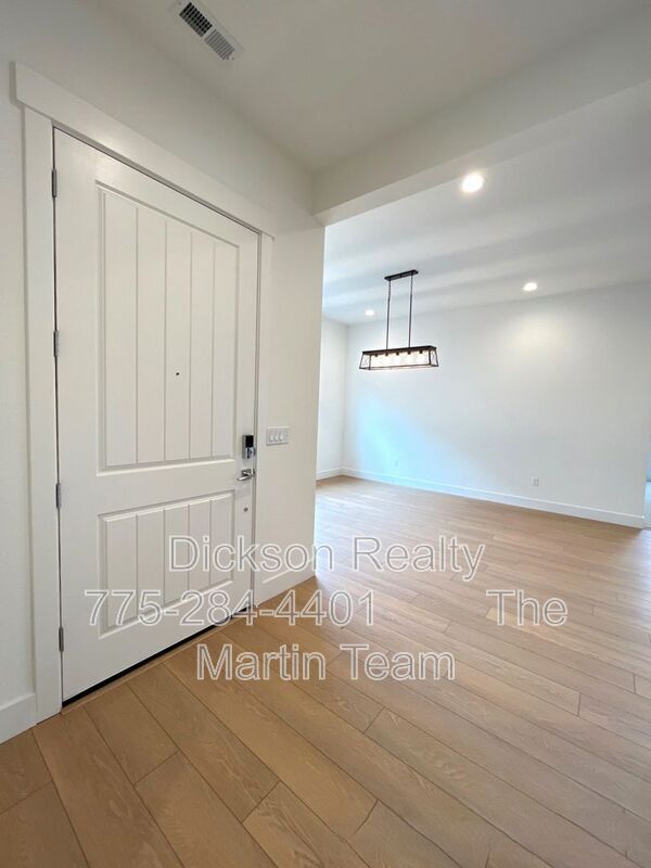 Foto del edificio - 2314 Silent Crk Ln