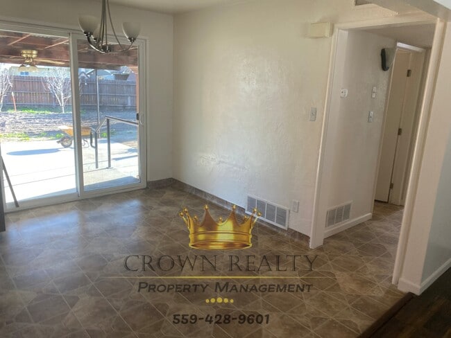 Building Photo - 886 Cardoza Dr