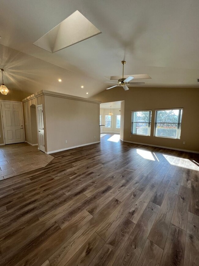 Building Photo - Three Bedroom in Cliff Rose of Prescott