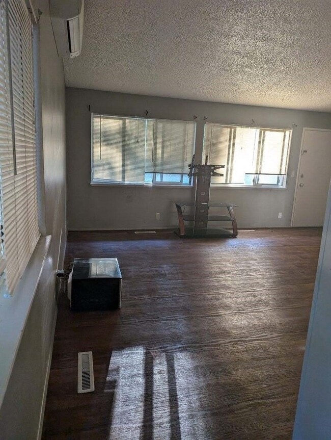 Building Photo - 12737 Lala Cove Ln SE