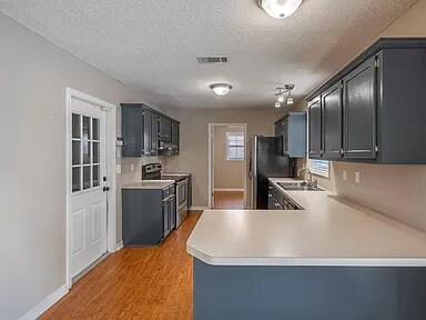 Building Photo - 110 Greenfield Cir