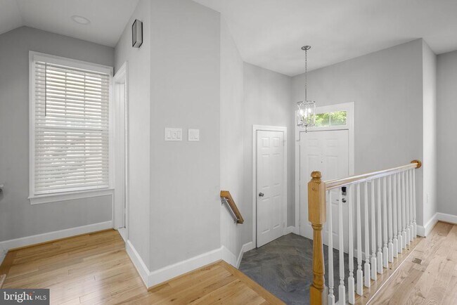 Foto del edificio - 10 Loganwood Ct