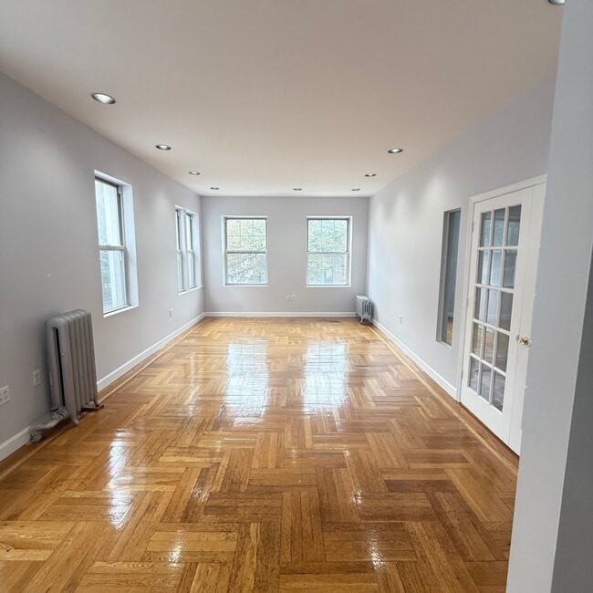 Foto del edificio - 125 W 227th St