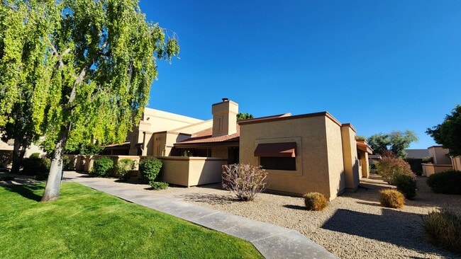 Foto del edificio - 2 Bedroom Condo Unit in the Amber Hills Co...