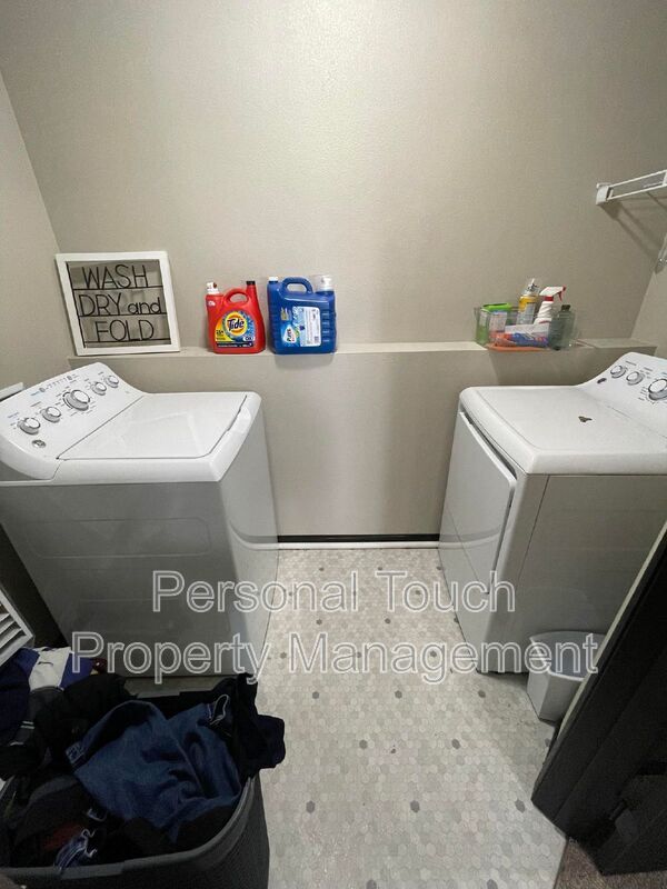 Foto del edificio - 6880 67th St S