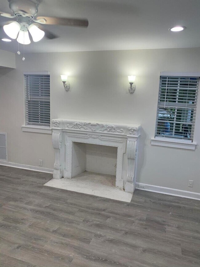 Foto del edificio - 2607 Spruce Ave
