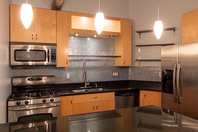 Building Photo - 2401 S 12th St