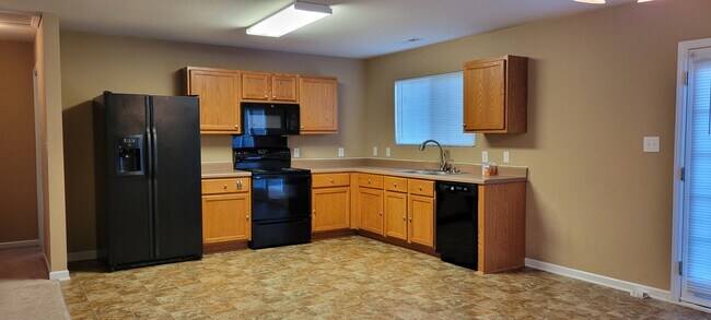 Cocina - 137 Carillo Ln