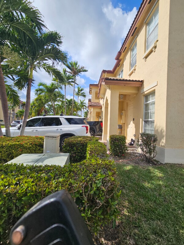 Building Photo - 12819 SW 135th Terrace