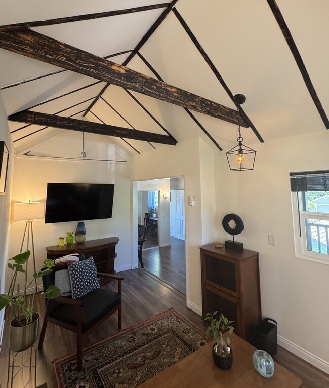 Building Photo - 1623 Campus Rd