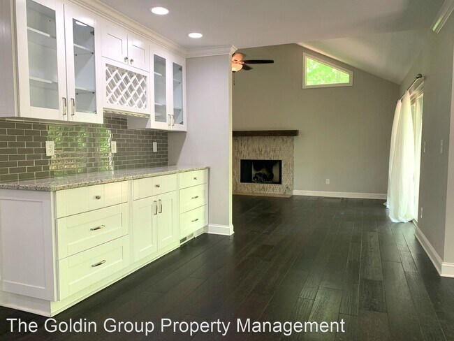 Building Photo - 5 br, 4.5 bath House - 340 Spring Lake Terr