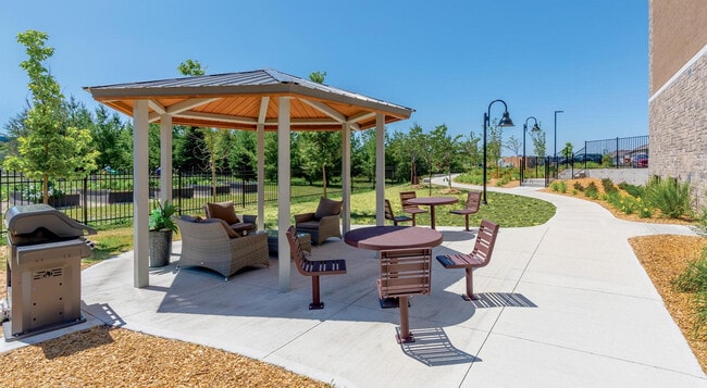 Building Photo - Joseph's Place