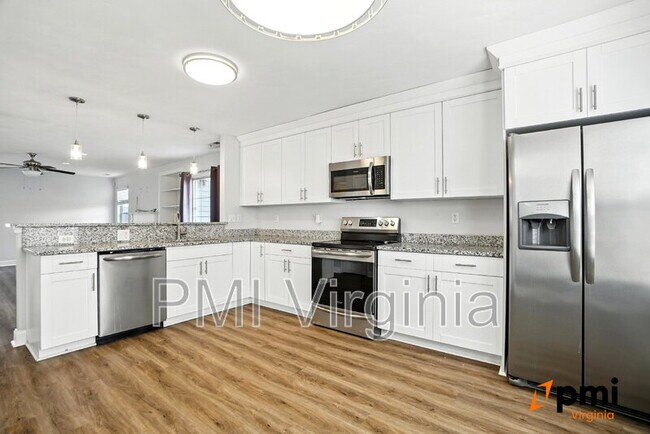 Foto del edificio - 159 Stoney Ridge Ave