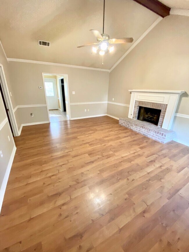 Foto del edificio - 3 bed, 2 bath in the Heart of Ridgeland