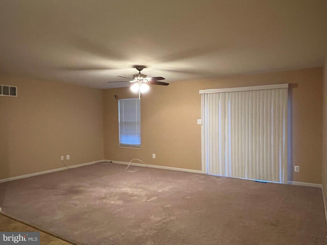 15 Eagle Ridge Dr, Mantua, NJ 08051 House Rental in Mantua, NJ