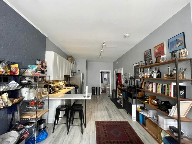 Building Photo - 332 Communipaw Ave