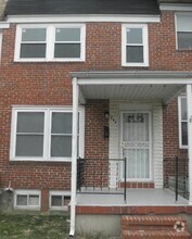 Building Photo - 942 Elton Ave