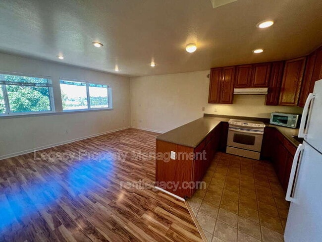 Foto del edificio - 3884 Bayview Cir