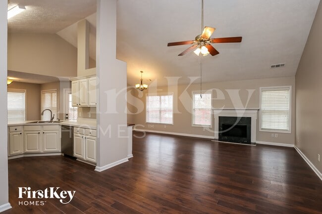 Foto del edificio - 861 Georgetown Dr