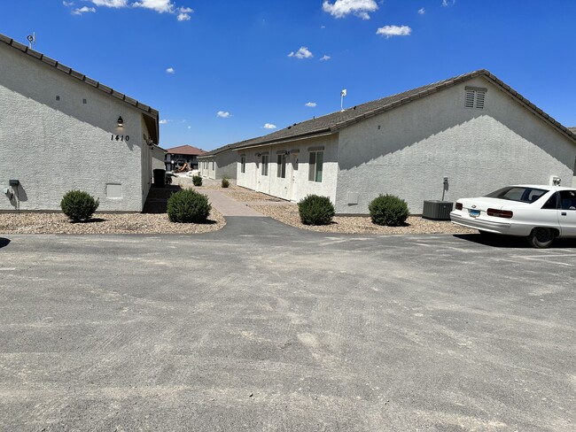 Building Photo - 1410 Star Rd