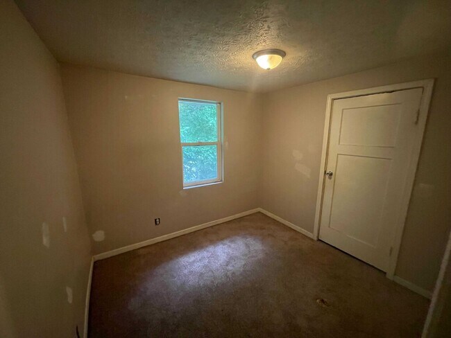 Foto del edificio - 338/340 N Temple Ave - RE Integrity