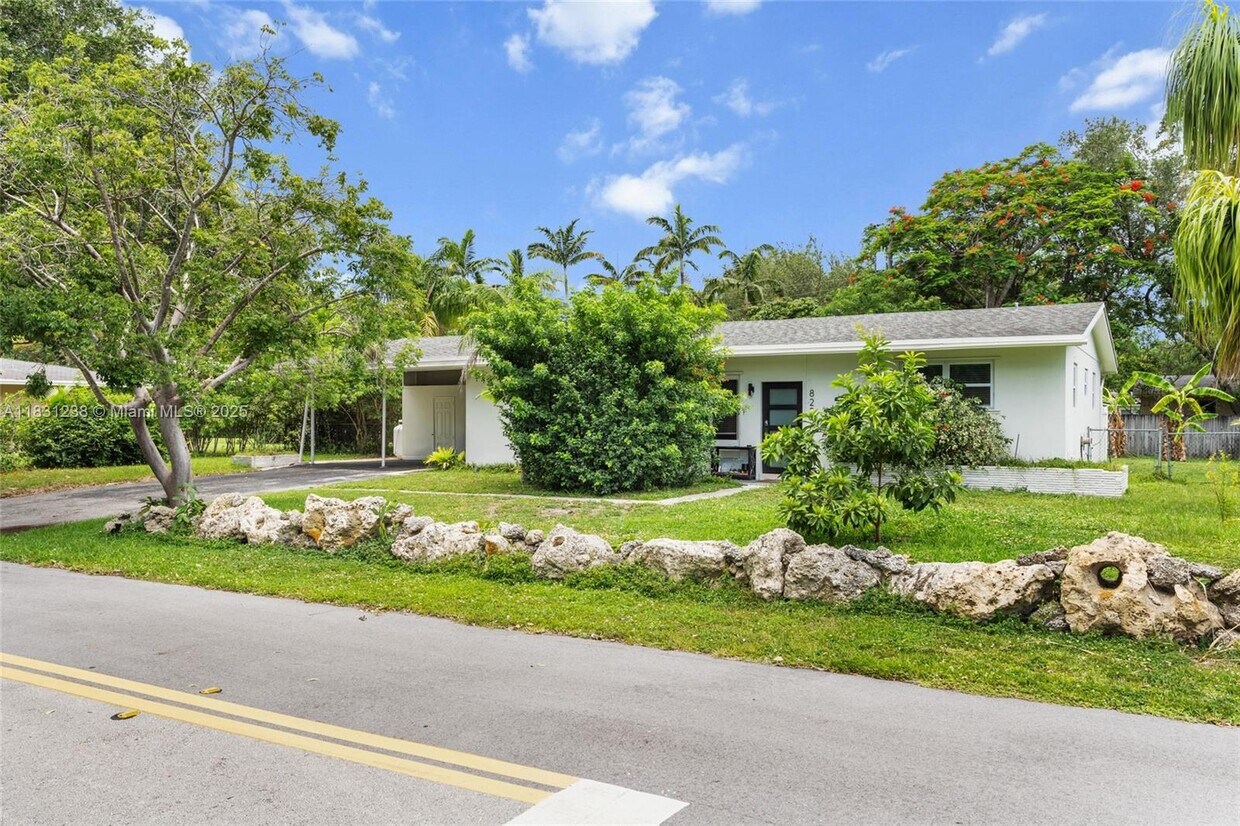 Foto principal - 8225 SW 117th Terrace