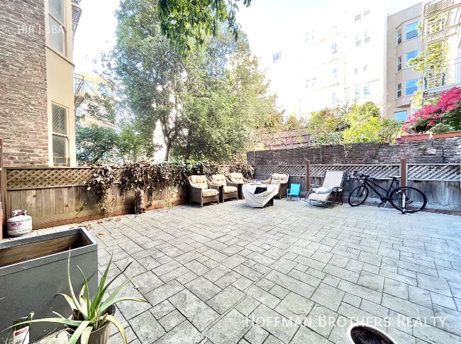 Building Photo - 725 Leavenworth St San Francisco, CA 94109