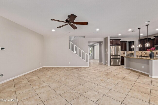 Foto del edificio - 9372 W Louise Dr