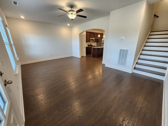 Building Photo - Gorgeous New Construction Home in Lebanon'...