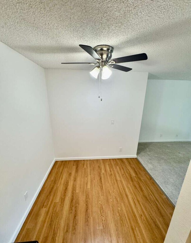 Foto del edificio - 481 Ignacio Blvd