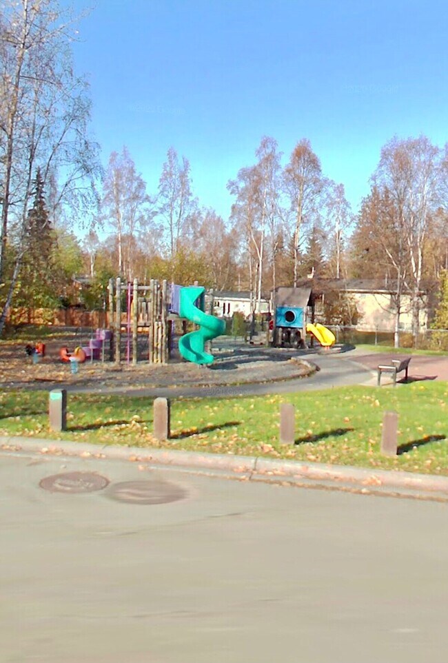 Building Photo - 4300 Vance Dr