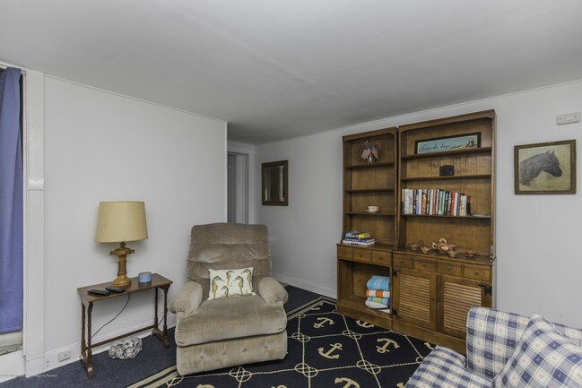 Building Photo - 35 1/2 Olin St