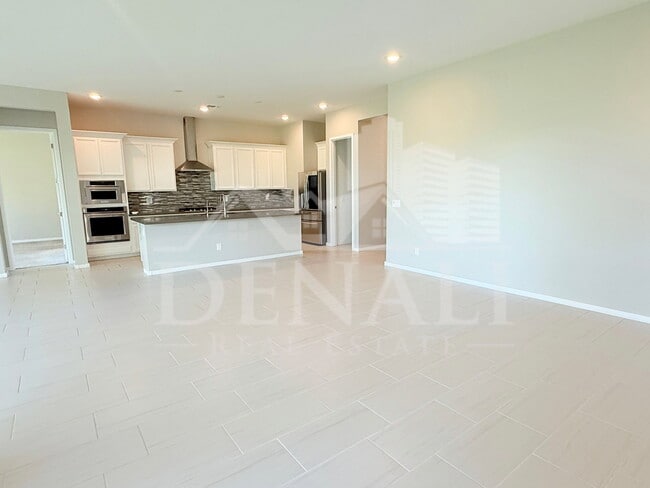 Foto del edificio - 1153 E Nolan Pl