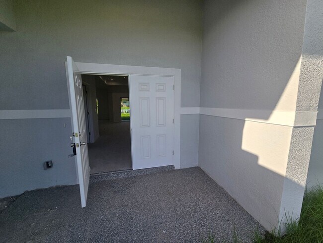 Building Photo - COMING SOON-BRAND NEW CONSTRUCTION-LARGE C...