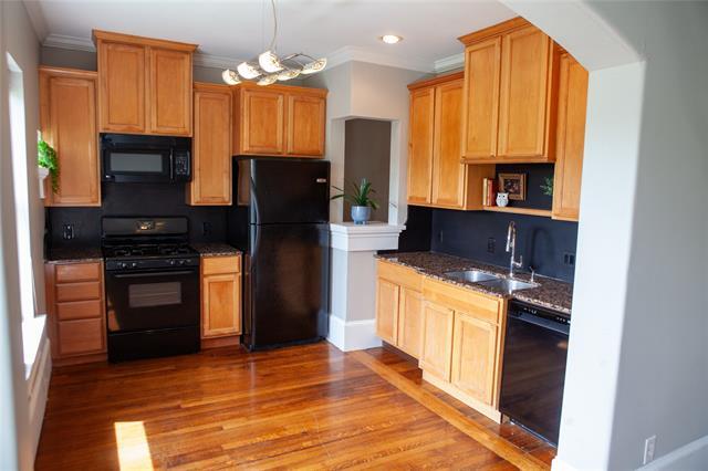 Foto del edificio - 5347 Lewis St