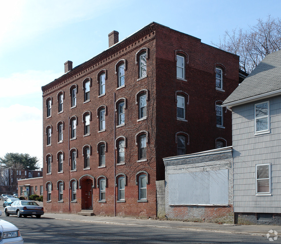 Foto del edificio - 300 Hampden St