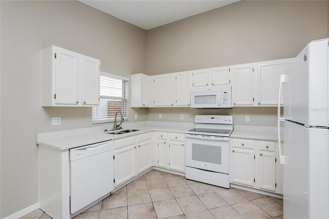 Building Photo - 17117 Woodcrest Way
