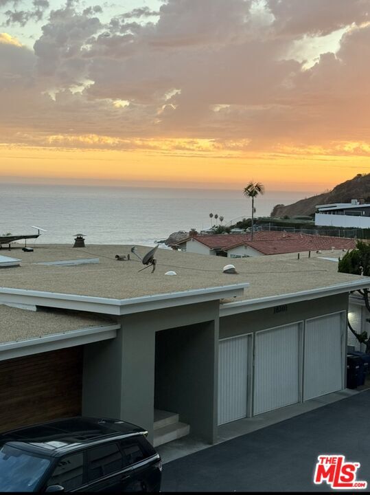 Foto del edificio - 18069 W Coastline Dr